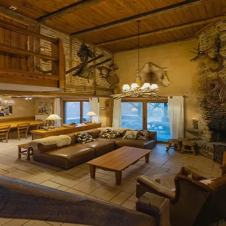 Chalet Retreat With Sauna Robertville