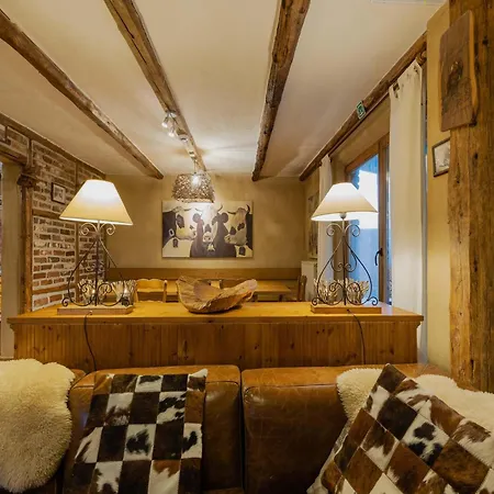 Chalet Retreat With Sauna *