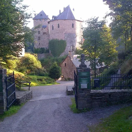 Chalet Retreat With Sauna