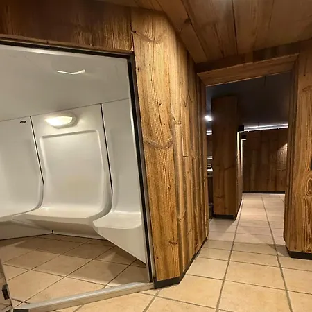 Retreat With Sauna *